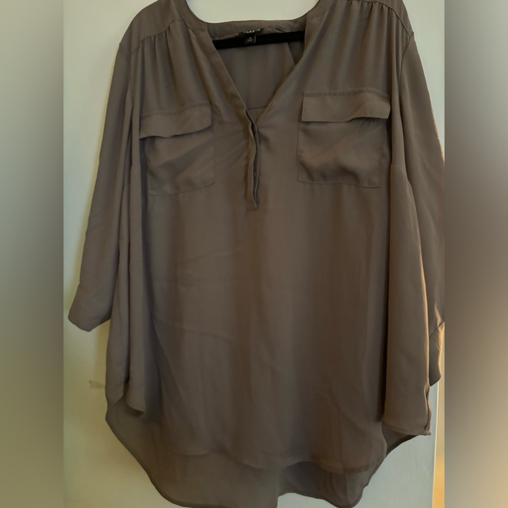 Torrid Harper top Sz 3 tan, EUC